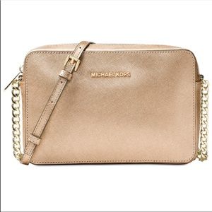 Michael kors crossbody